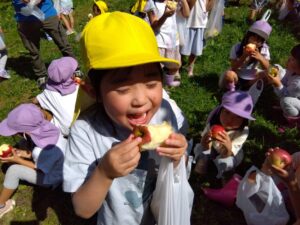 ”年長組”りんご狩りに行ってきました！！